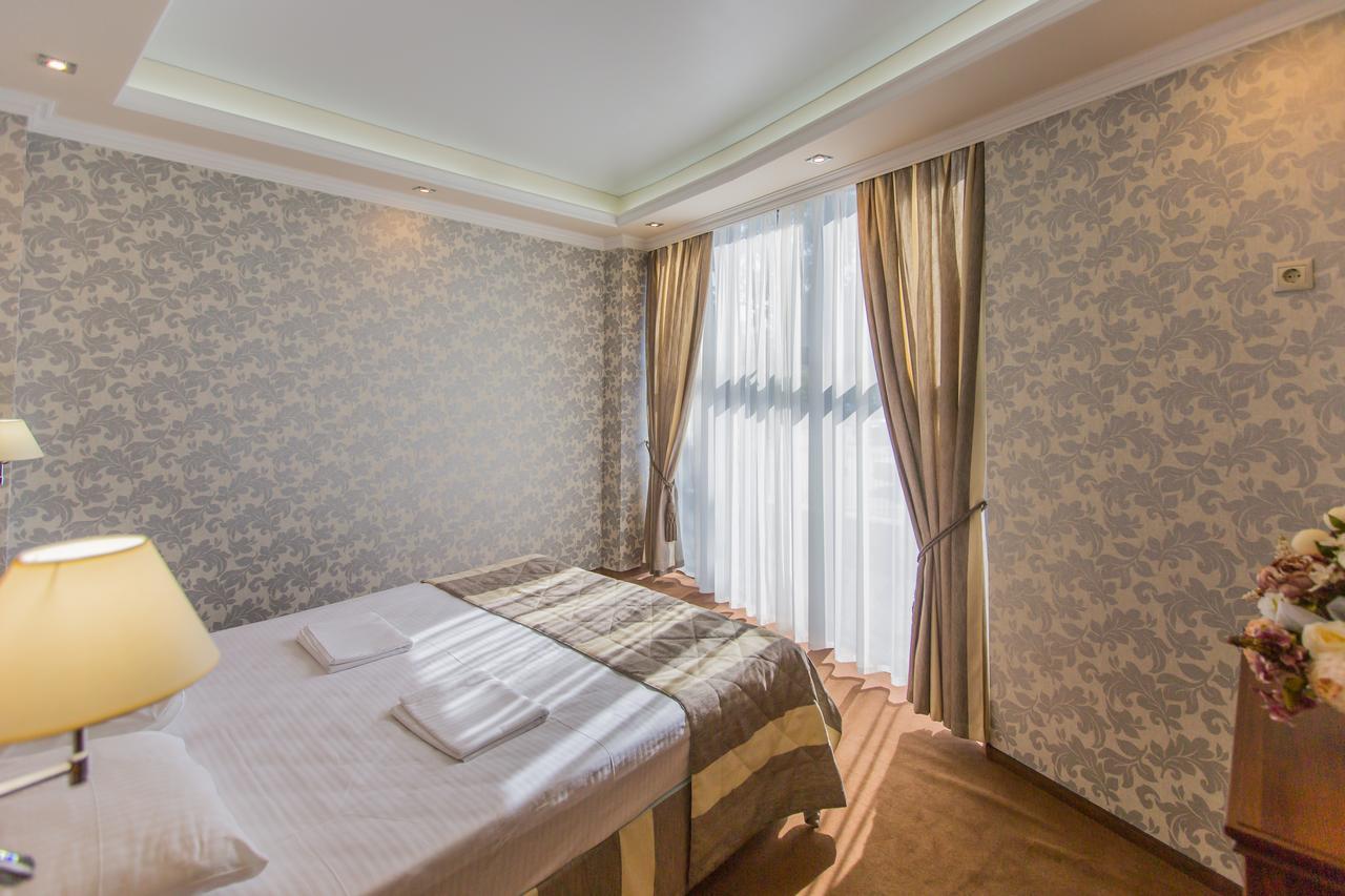 Grand Hotel Gagra Ngoại thất bức ảnh
