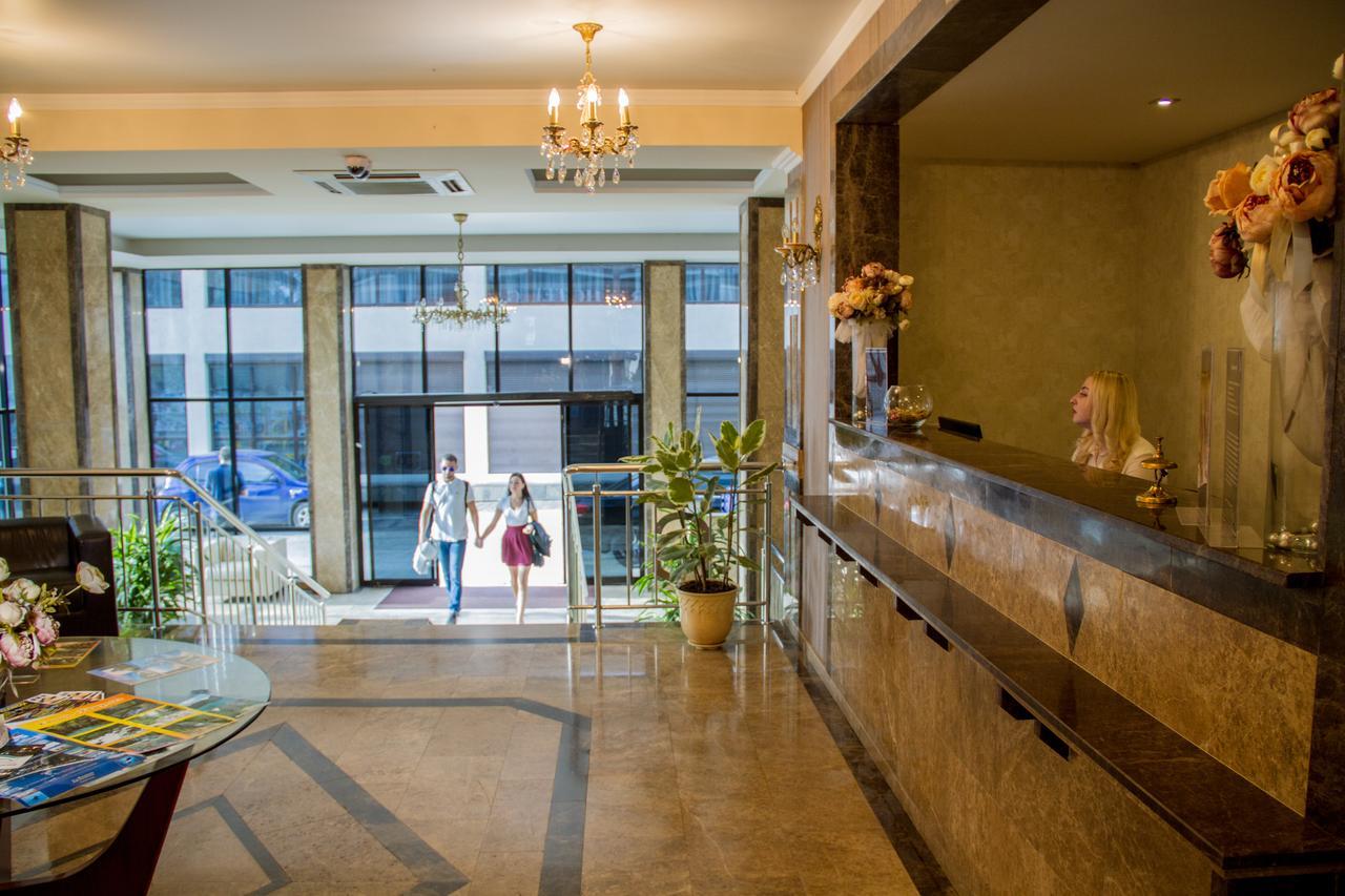 Grand Hotel Gagra Ngoại thất bức ảnh