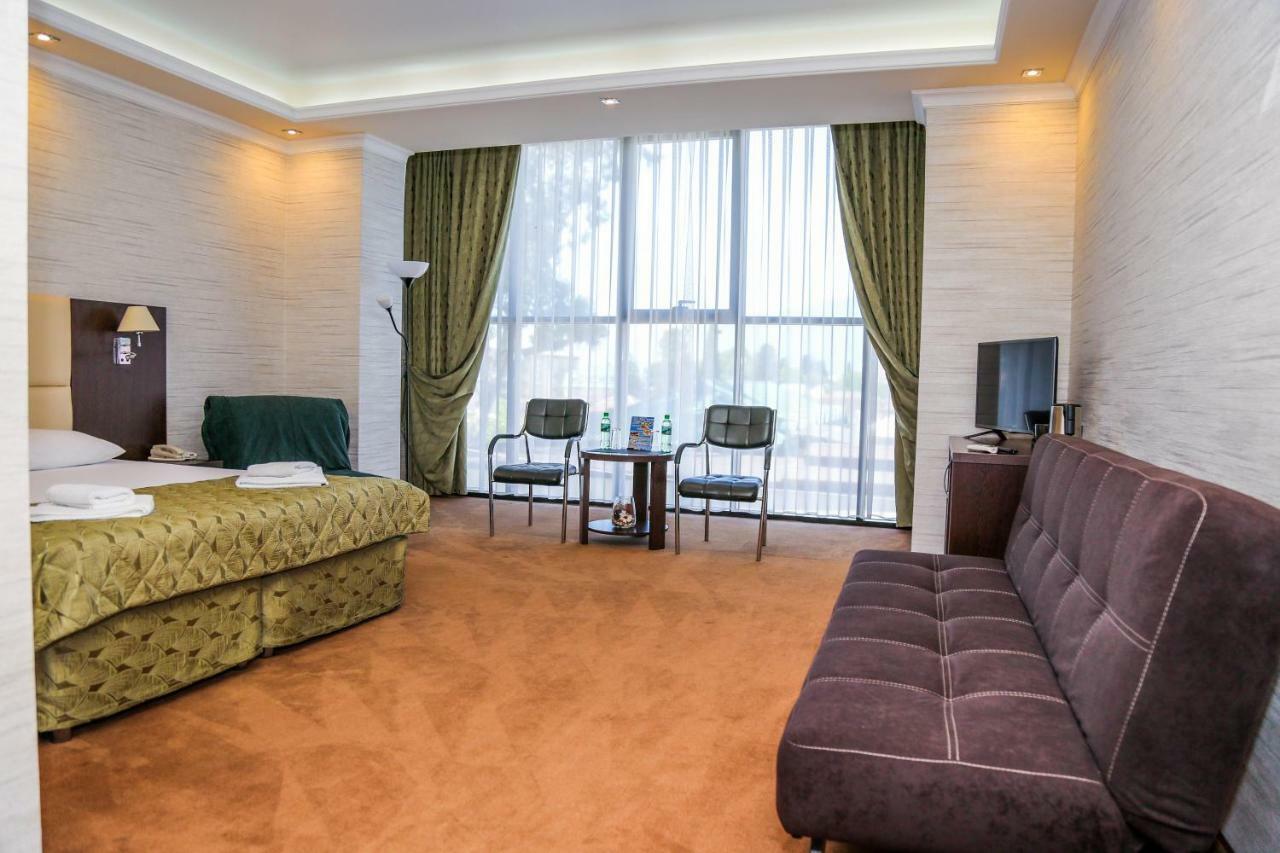 Grand Hotel Gagra Ngoại thất bức ảnh